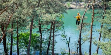 zipline_over_vijver